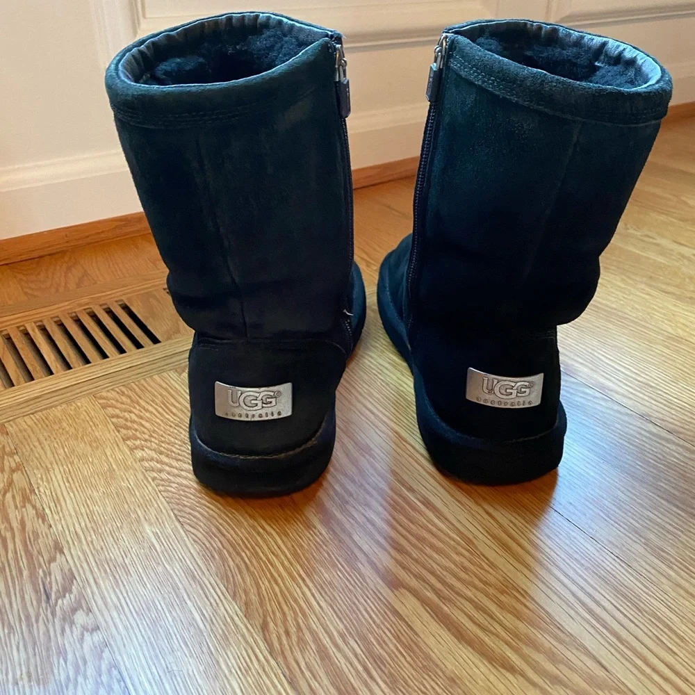 UGG Classic Boots - Picture 6 of 16